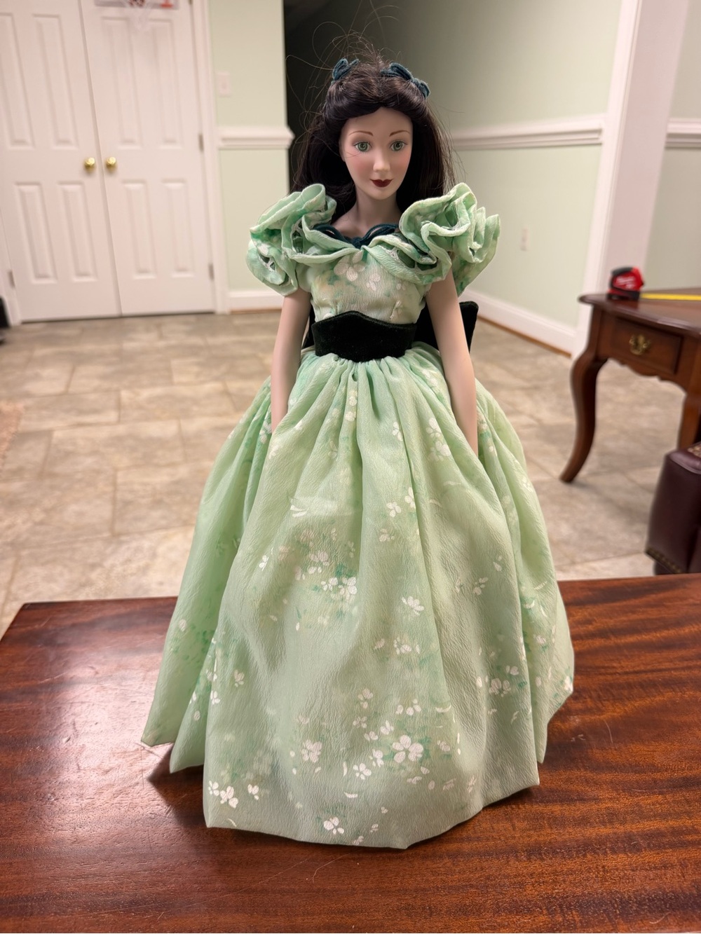 vintage Franklin Heirloom / Franklin Mint "Scarlett O'Hara" porcelain doll